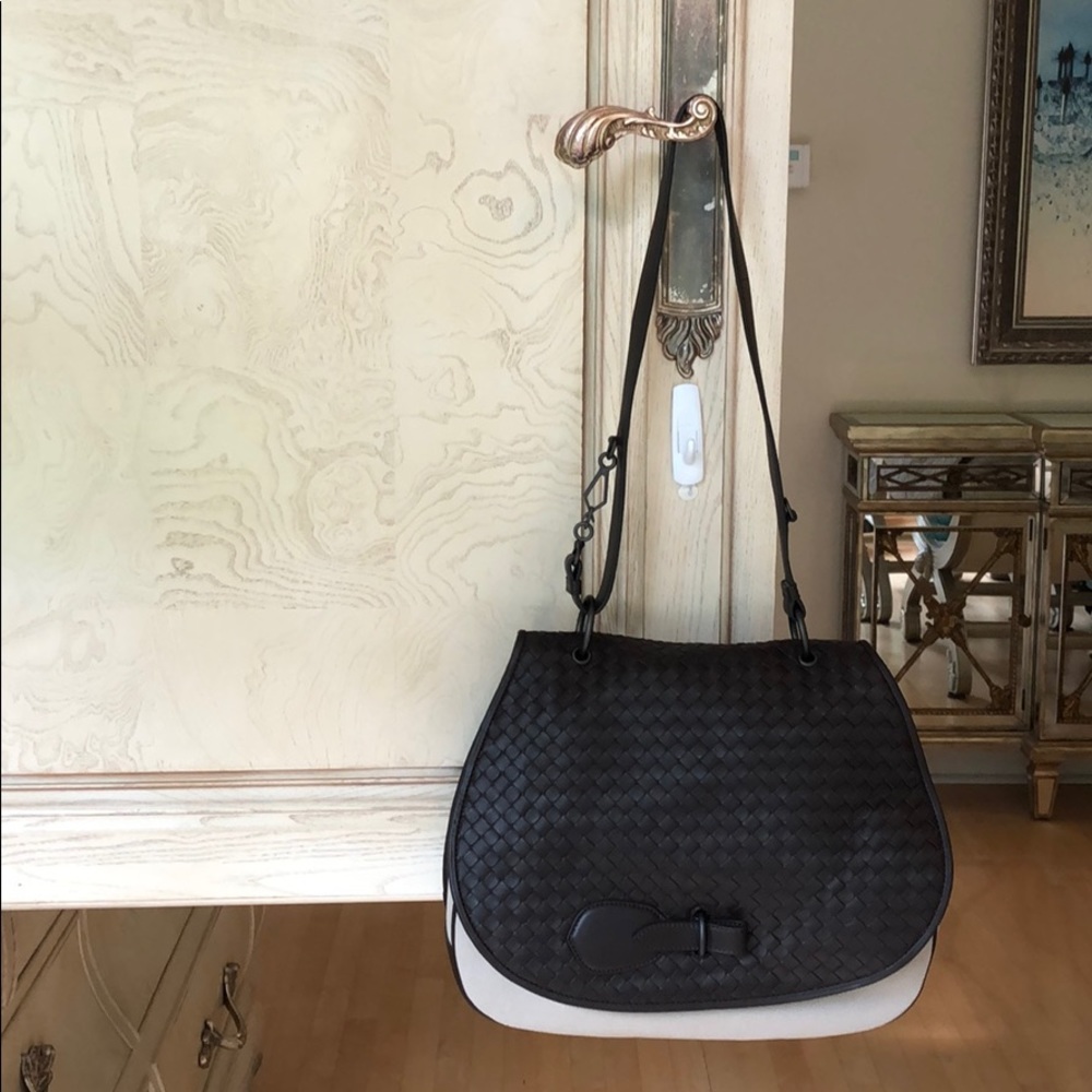 PRICE⬇️NWOT Bottega Veneta Safari Nappa Bag - Picture 4 of 14